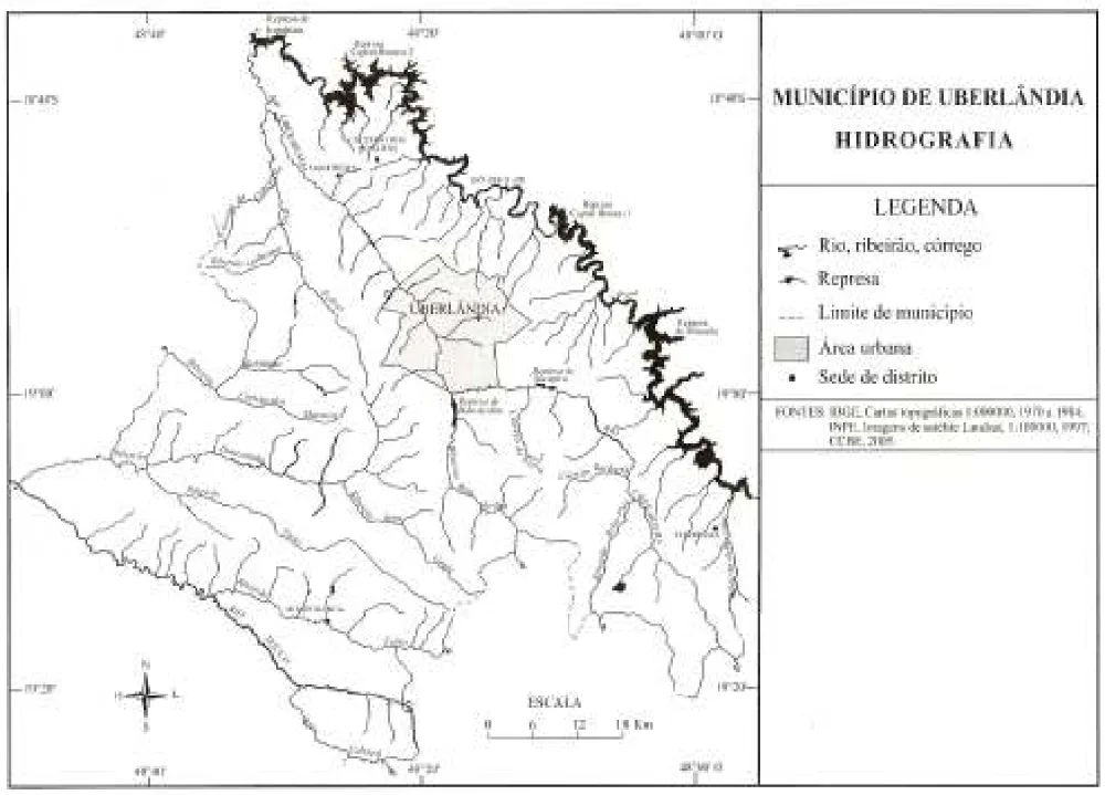 Mapa da hidrografia do município de Uberlândia, com escala, coordenadas e legenda.